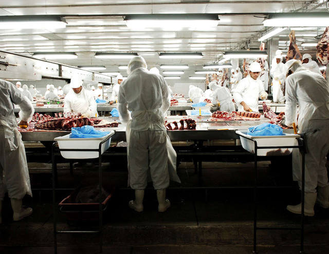 China encerra embargo à carne bovina brasileira