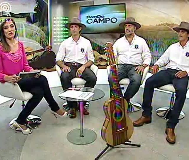 Clube de Violeiros de Torrinha (SP) difunde curso de luthieria