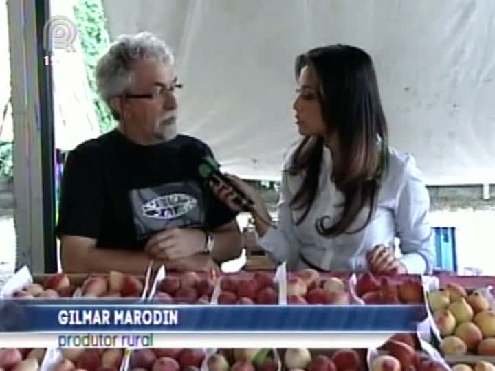 Porto Alegre realiza Festa do Pêssego