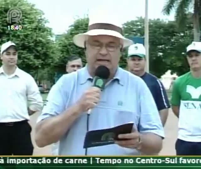 Produtor rural comenta sobre o desenvolvimento da safra de soja em Santa Carmem (MT)