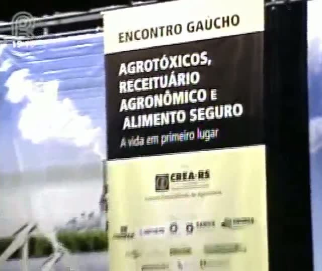 Encontro debateu soluções para reduzir intoxicação por agroquímicos