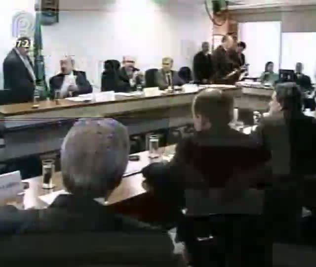 Parlamentares adiam leitura do relatório da Medida Provisória do Código Florestal