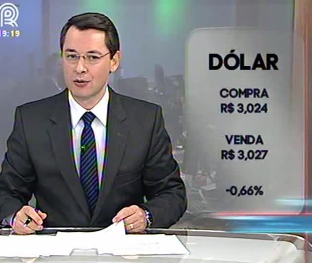 Entenda o sobe e desce do dólar