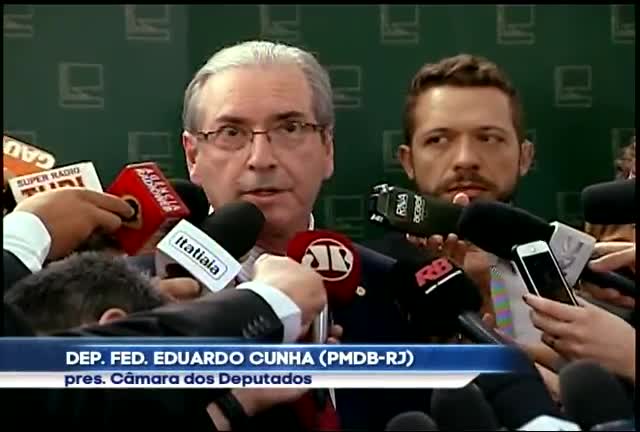 Ação da PF: Cunha se diz inocente e culpa o PT