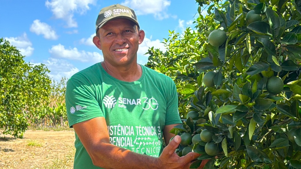 Reginaldo é um pequeno produtor de laranja que está crescendo no segmento da citricultura baiana