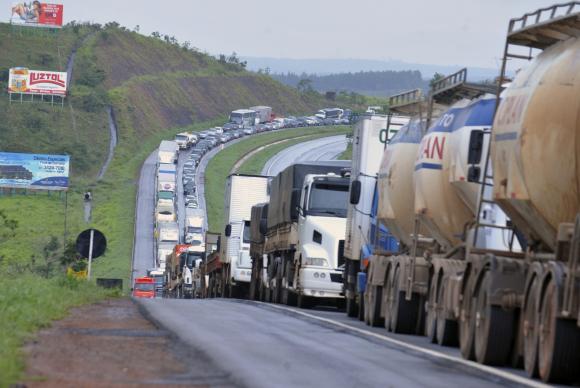 paralisação , greve dos caminhoneiros