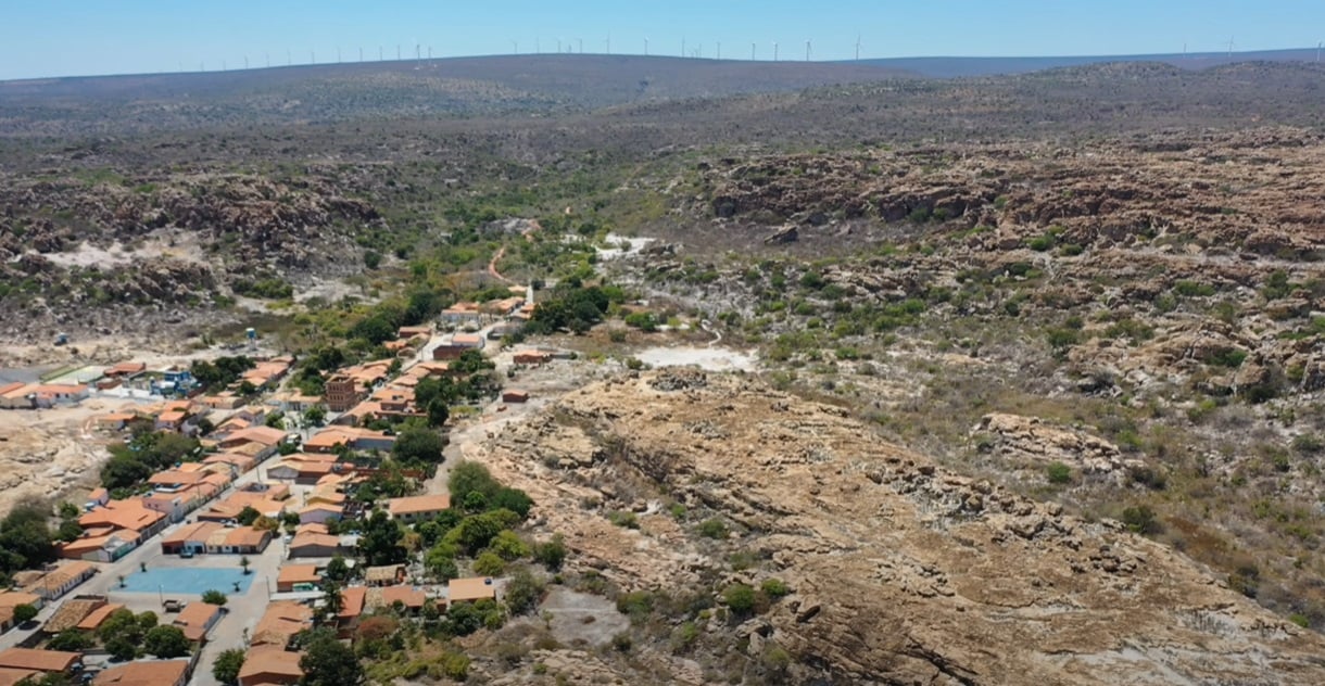 área de diamantes, exploração mineral, leilão, gentil do ouro, chapada Diamantina, Bahia, Serviço Geológico Brasileiro, SGB, Distrito de Santo Inácio