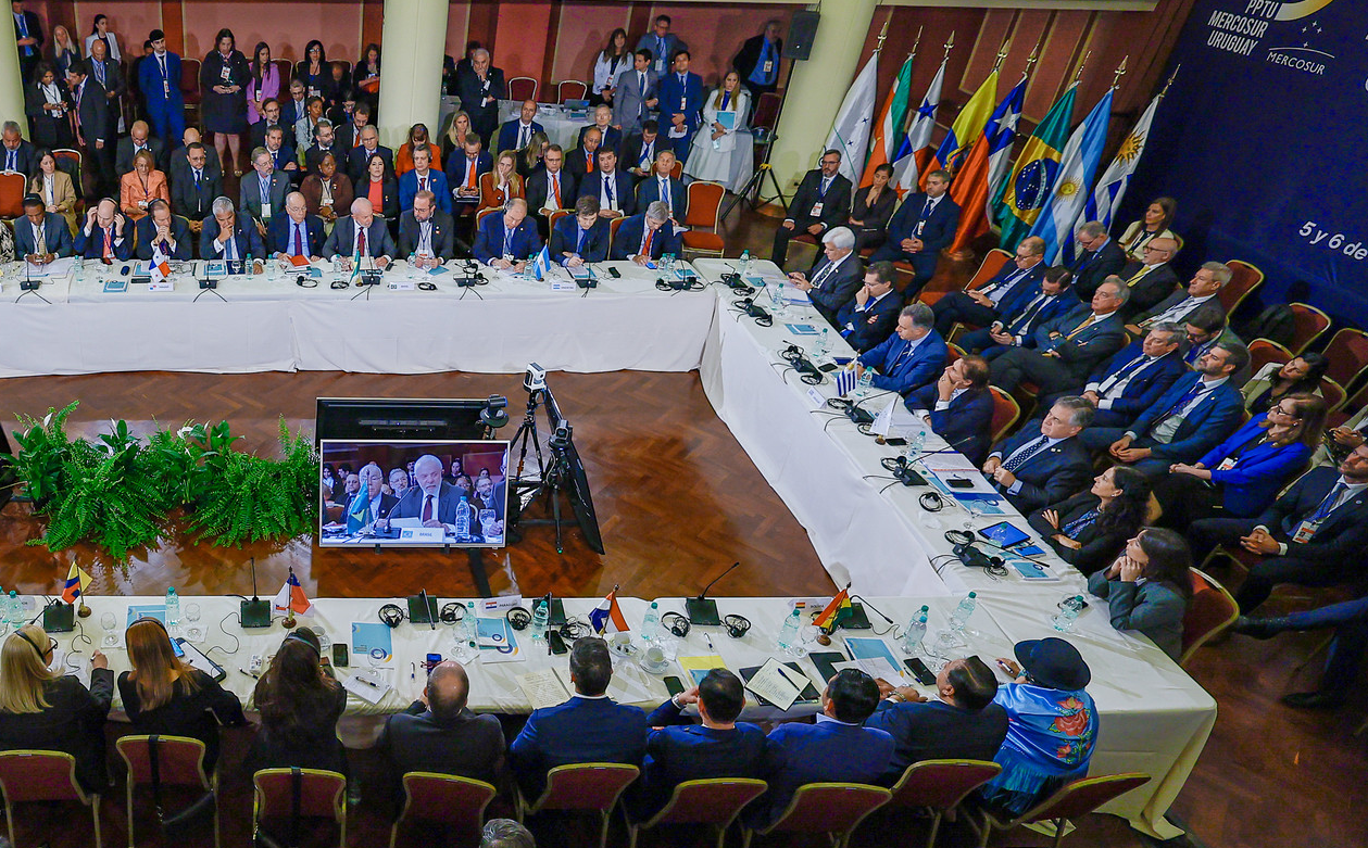 Presidente da República, Luiz Inácio Lula da Silva, durante Cúpula de Presidentes dos Estados Partes do MERCOSUL e dos Estados Associados Edifício MERCOSUL – Montevidéu, Uruguai