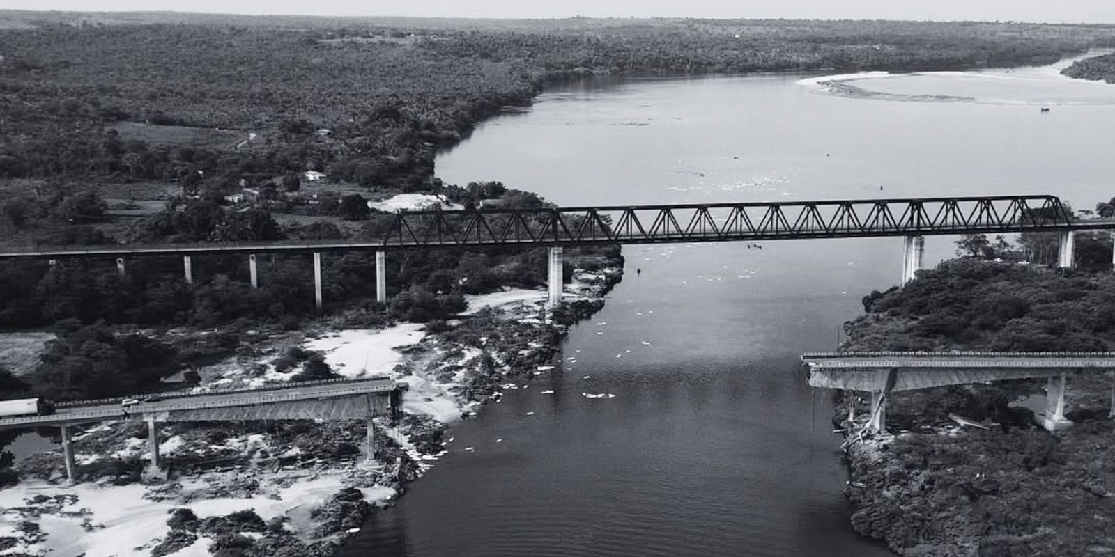 Ponte Kubitschek de Oliveira que desabou