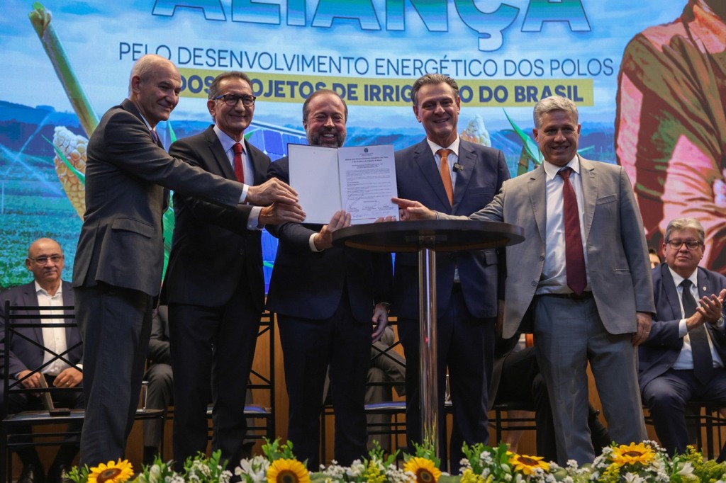 Agricultura irrigada e segurança energética: pacto assinado pelo governo federal impulsiona setor no Brasil e na Bahia Agricultura irrigada e segurança energética: pacto assinado pelo governo federal impulsiona setor no Brasil e na Bahia