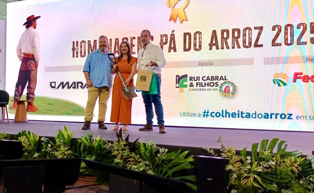 Homenagem durante a 35ª Abertura Oficial da Colheita do Arroz