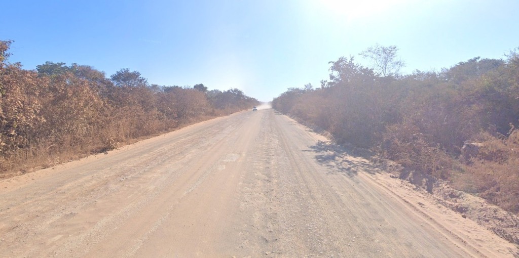 Trecho da BR 135 entre São Desidério e Correntina, oeste da Bahia