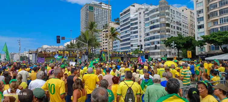 ato com Bolsonaro no Rio de Janeiro