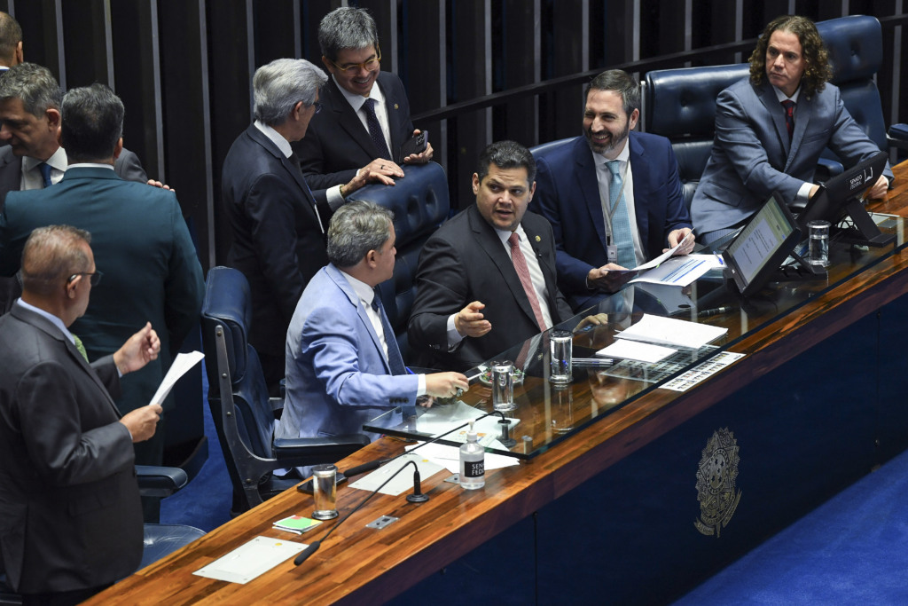 Plenário do Senado, segunda-feira 1 de abril de 2025 Plenário do Senado, segunda-feira 1 de abril de 2025