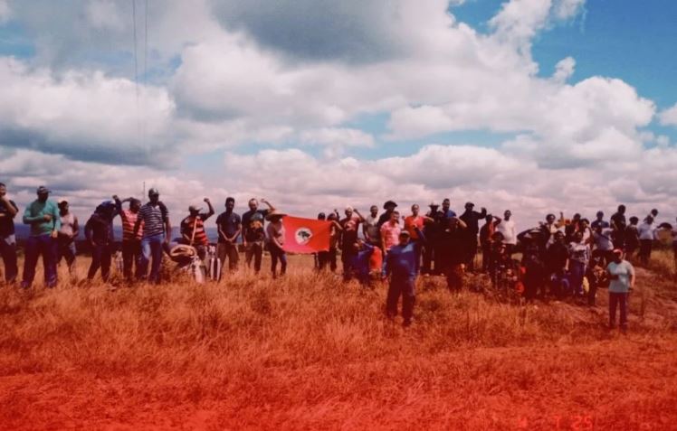 Invasão do MST na Fazenda São Paulo - Água Fria de Goiás (GO)