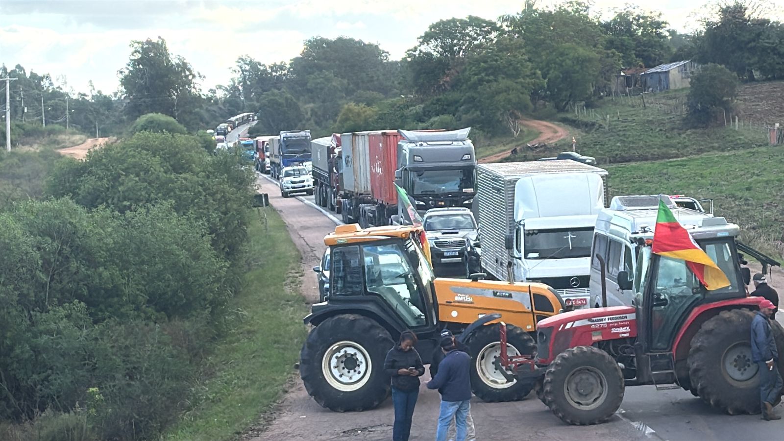 bloqueio em estrada do RS