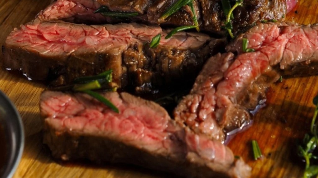 Carne sustentável ganha força no Brasil e se torna diferencial competitivo no mercado interno e externo Carne sustentável ganha força no Brasil e se torna diferencial competitivo no mercado interno e externo