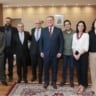Fávaro recebe representantes da Associação Flor da Vida / Divulgação