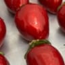 'Morango do amor' viraliza nas redes e impulsiona lucro de confeiteiros e produtores