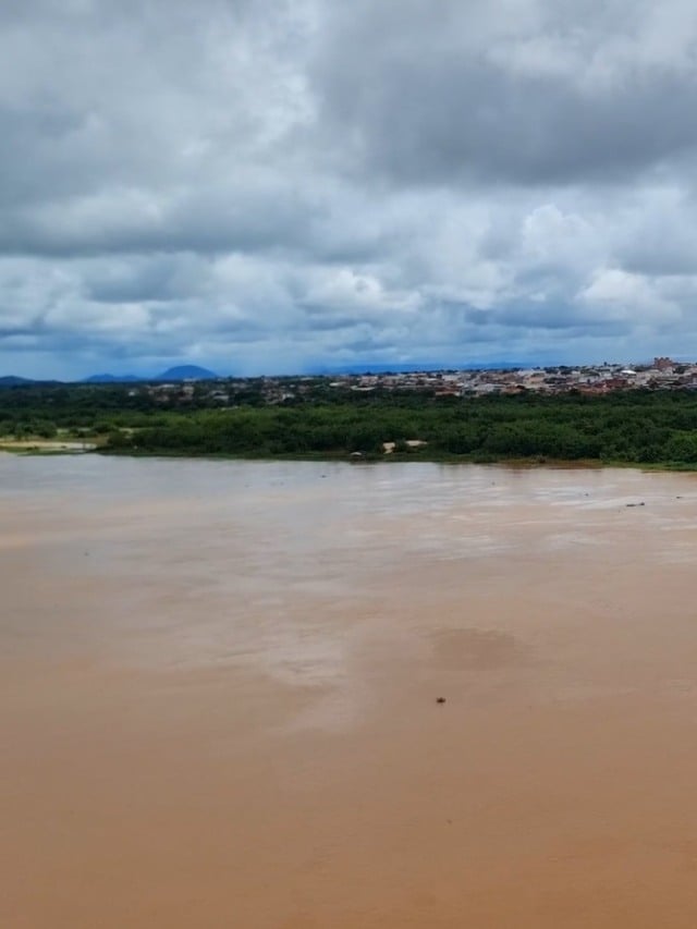 Rio São Francisco em Bom Jesus da Lapa, no Oeste da Bahia, após chuvas,