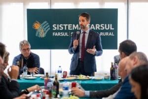 governador do RS Eduardo Leite reuniçao Farsul