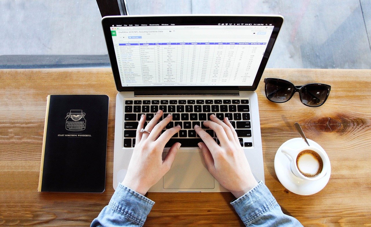 Curso gratuito ensina a controlar fluxo de caixa e organizar finanças