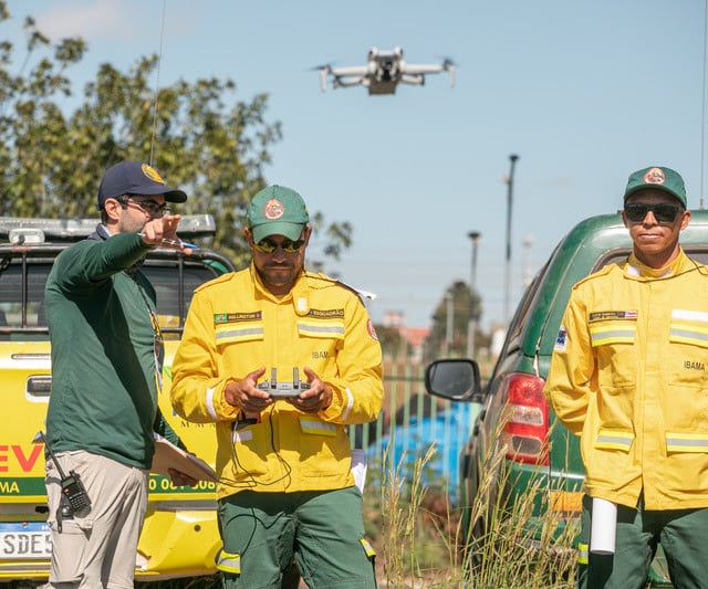 indígenas drones incêndios florestais