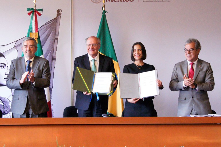 Brasil e México fecham parcerias em agro e biocombustível