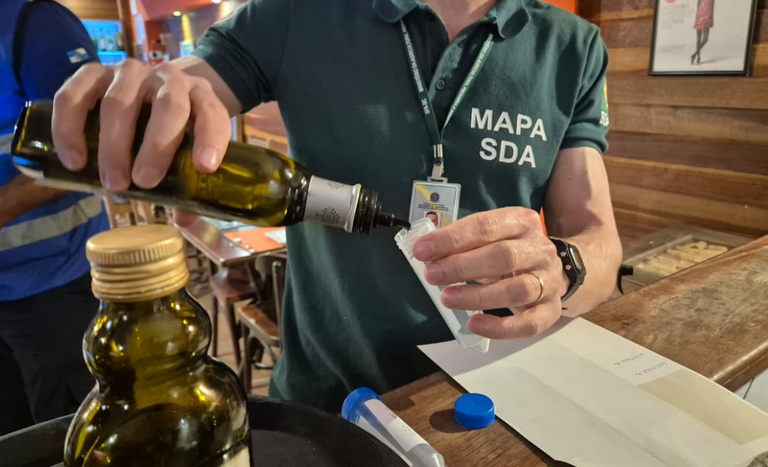 Operação do Mapa fiscalizou restaurantes para identificar fraudes em azeites