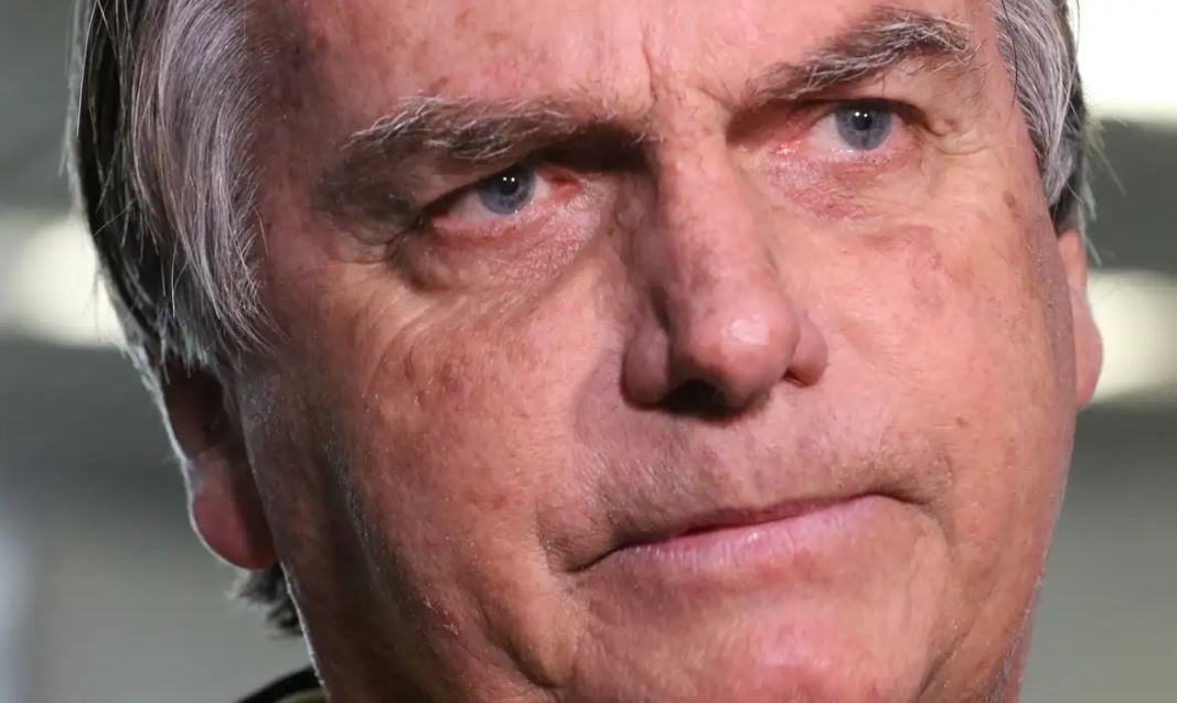 STF condena Bolsonaro a 27 anos e 3 meses; veja pena dos demais réus