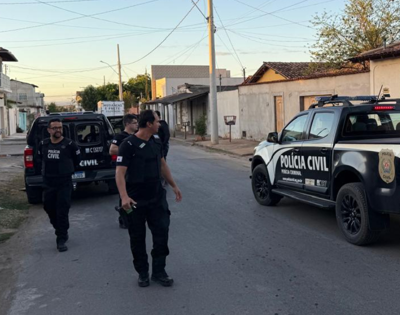 Polícia recupera trator furtado e prende três suspeitos em Minas Gerais