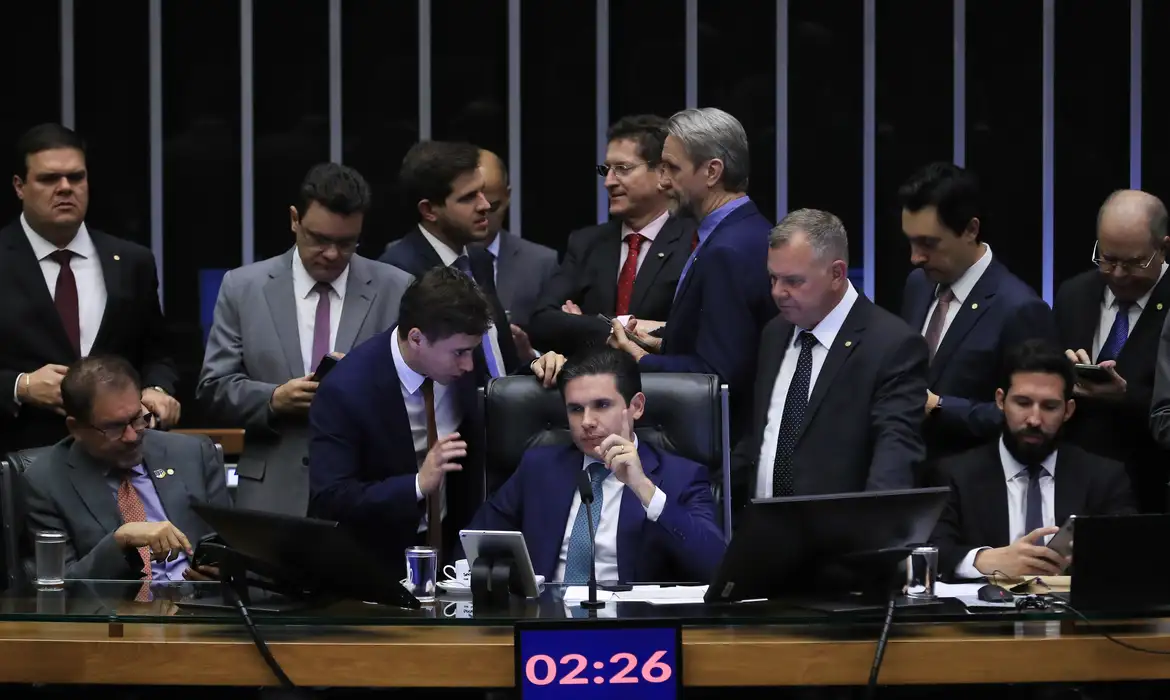 PEC da Blindagem: quando o Congresso legisla para si mesmo