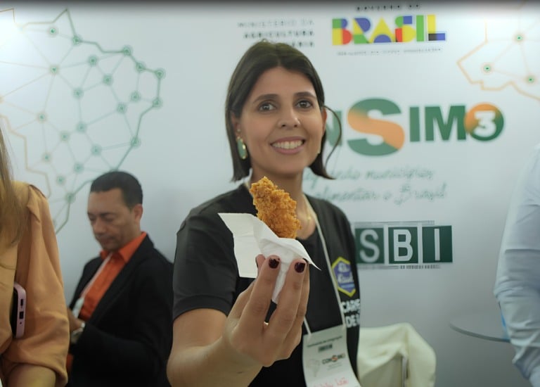 Natália Moreira Andrade Leão Zinato, produtora de rãs em Minas Gerais. Foto: Fabiana Bertinelli 