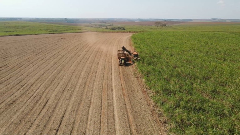 adubação foliar em canavial, Yara