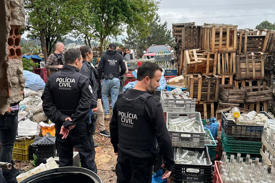 Fiscalização retira 300 mil bebidas irregulares de circulação