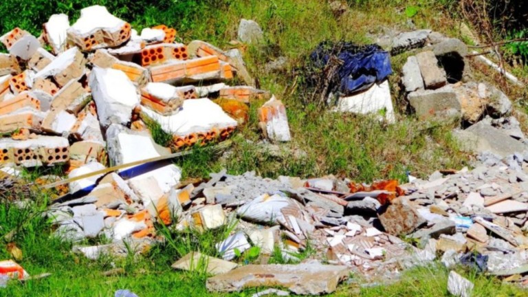 Imagem de restos de construção (Foto: Crea-PR).