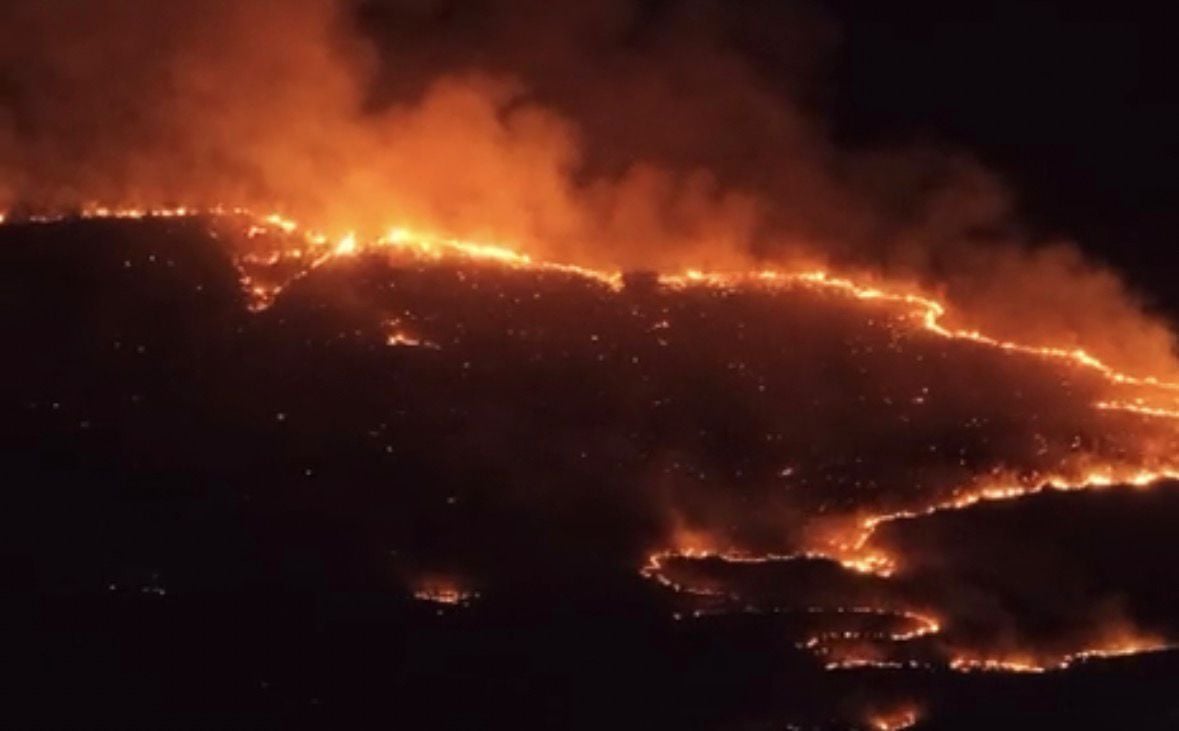 incêndio serra da bandeira, barreiras, oeste da bahia, incêndio florestal