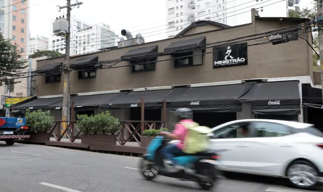 Seis estabelecimentos são fechados em SP suspeitos de vender bebidas adulteradas