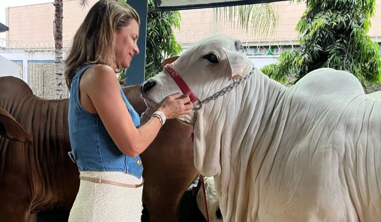 Karen Matieli, dona da Denner Seguro Animal