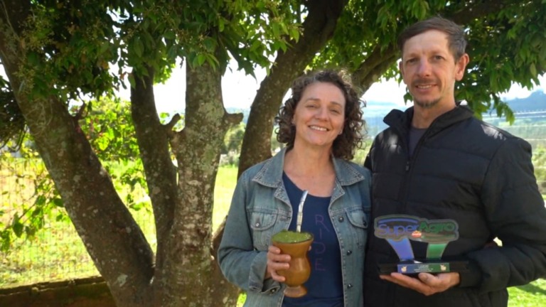 Família do RS vive da suinocultura há três gerações e se tornou referência no setor