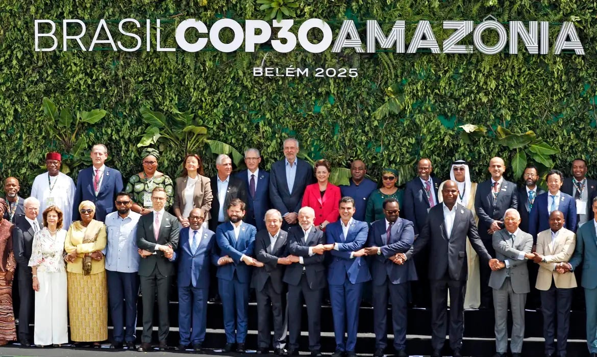 Cúpula de Líderes da COP30: Lula defende etanol como solução para transição energética