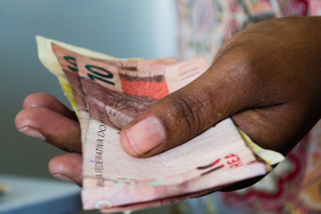 dinheiro salário mínimo dinheiro salário mínimo
