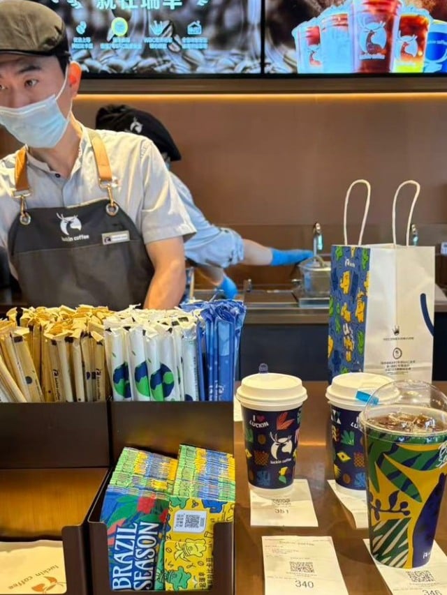 Maior rede de cafés da China cria linha de produtos em homenagem ao Brasil