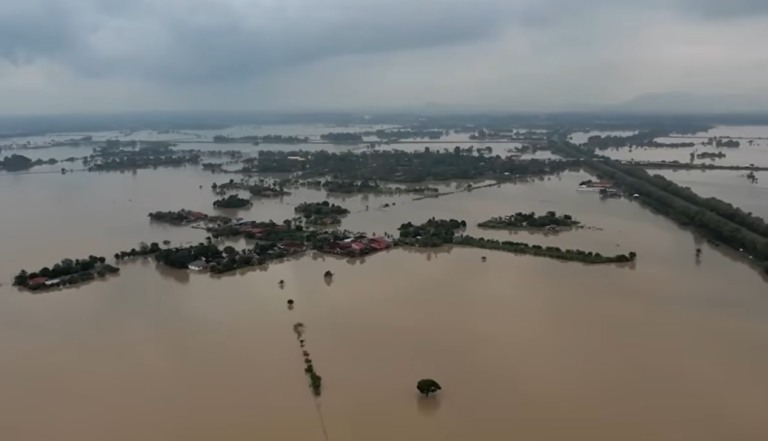 tempestade rara atinge o Sudeste Asiático