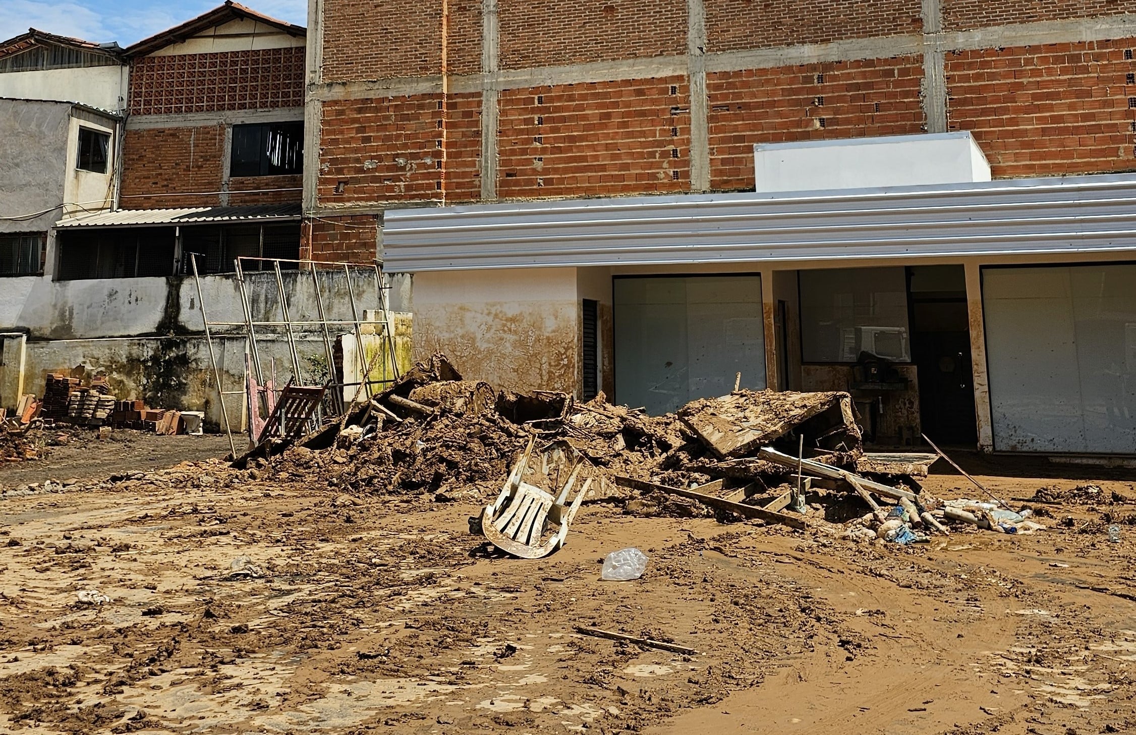 Câmara aprova auxílio emergencial de R$ 600 para vítimas de chuvas em Minas