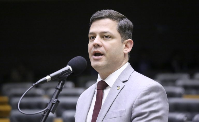 Tião Medeiros, relator da proposta Tião Medeiros, relator da proposta