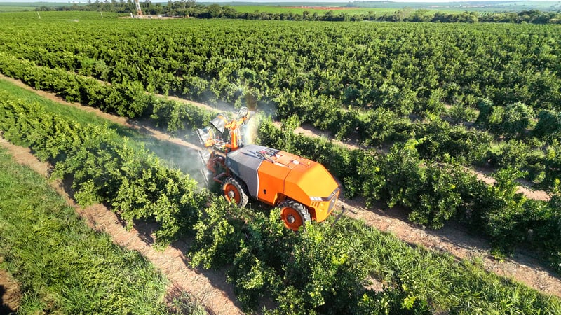 pulverizador autônomo Arbus 4000 JAV, da Jacto