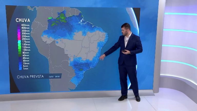 Chuva de granizo causa danos em cidades do interior de MS