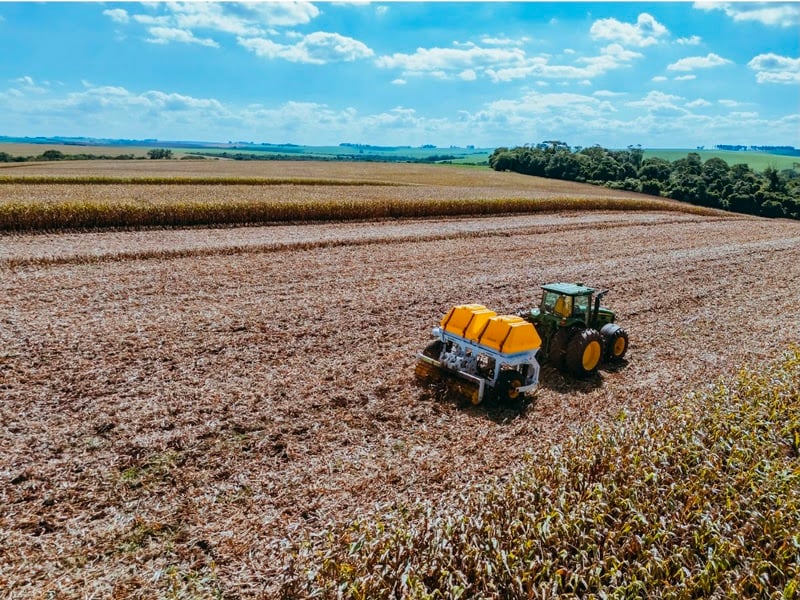 Compactação do solo reduz produtividade da soja e desafia lavouras em períodos de seca, diz estudo