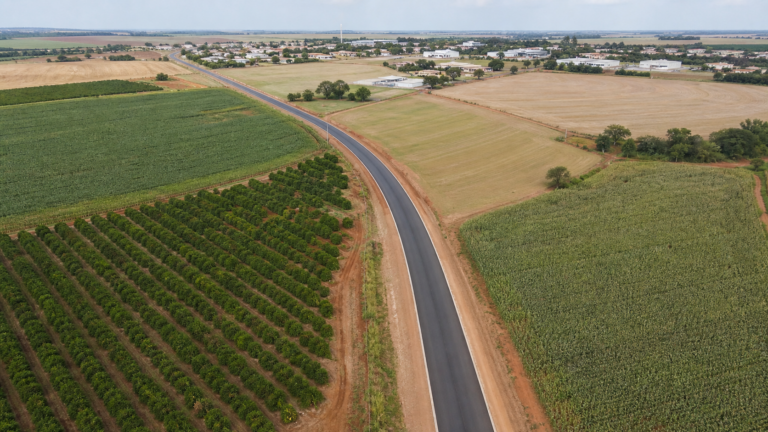 Paraná confirma R$ 565,6 milhões para obras em 11 municípios